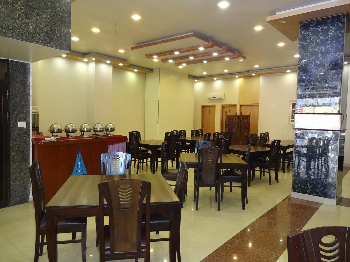 Hotel Sky Towers Καράτσι Εξωτερικό φωτογραφία